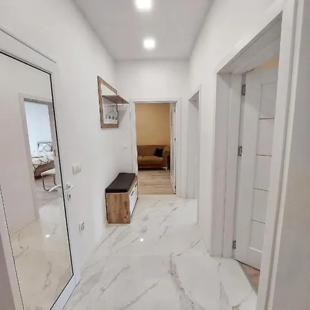 Spacious 2bd With A Nice Terrace Varna