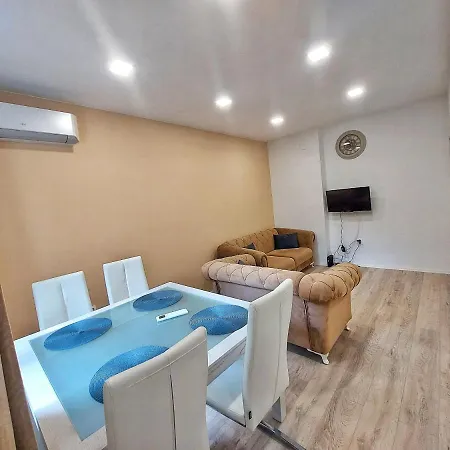 Spacious 2bd With A Nice Terrace Apartment